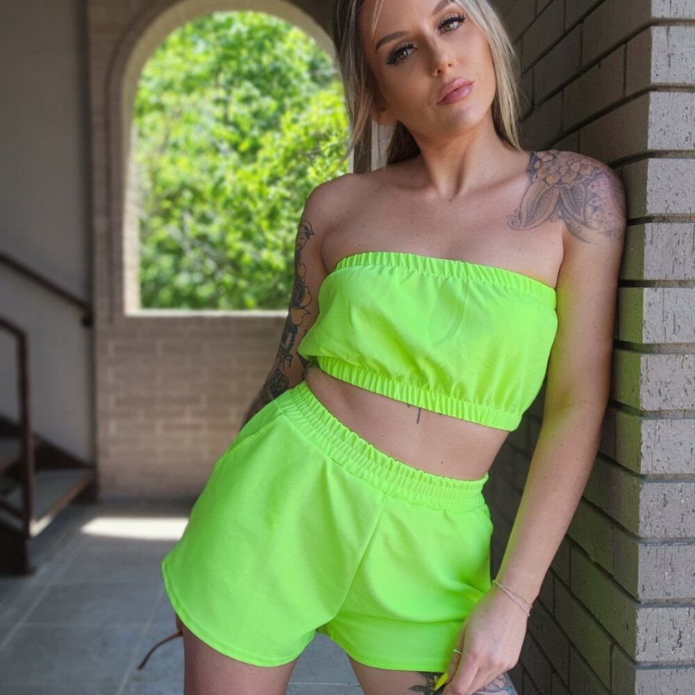 LIME GREEN TUB TOP - Picture 2 of 4